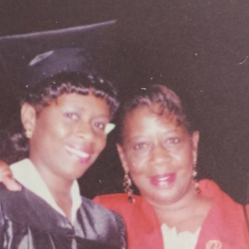 Meet your Posher, Sharon